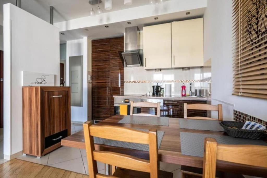 Urban Chic - One Bedroom - Luxury - Platinum Towers * Warszawa